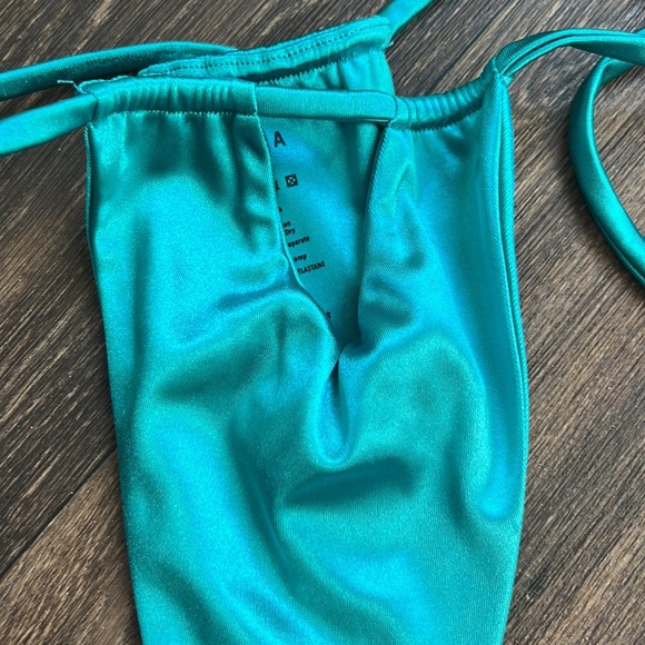 Neena Bikini Bottom - Picture 2 of 5